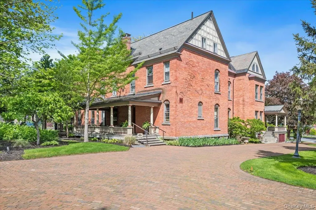 605 North Broadway Call Listing Agent NY 12866
