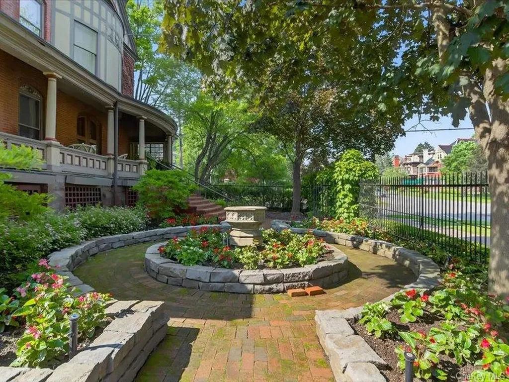 605 North Broadway Call Listing Agent NY 12866