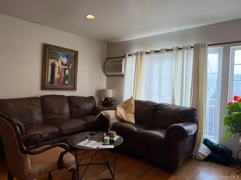 94-81 218th Street Queens Village NY 11428