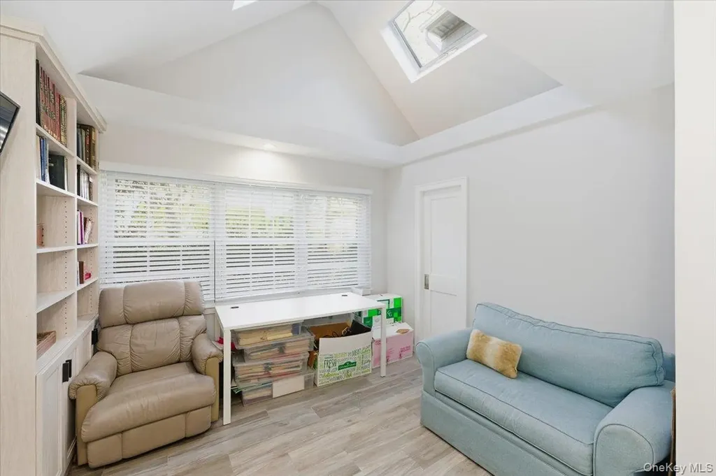 1697 Bay Boulevard Atlantic Beach NY 11509