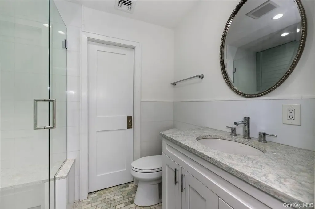 1697 Bay Boulevard Atlantic Beach NY 11509