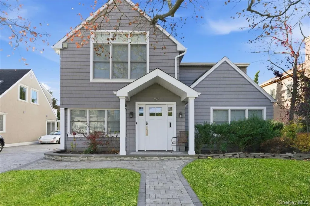 1697 Bay Boulevard Atlantic Beach NY 11509