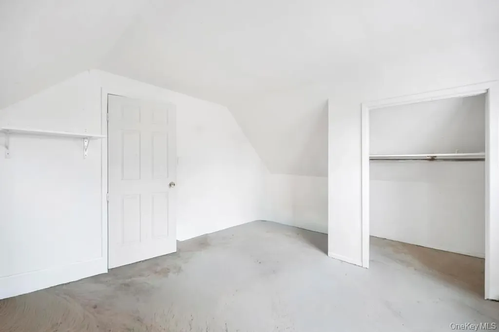 143 Blacksmith Road E Levittown NY 11756