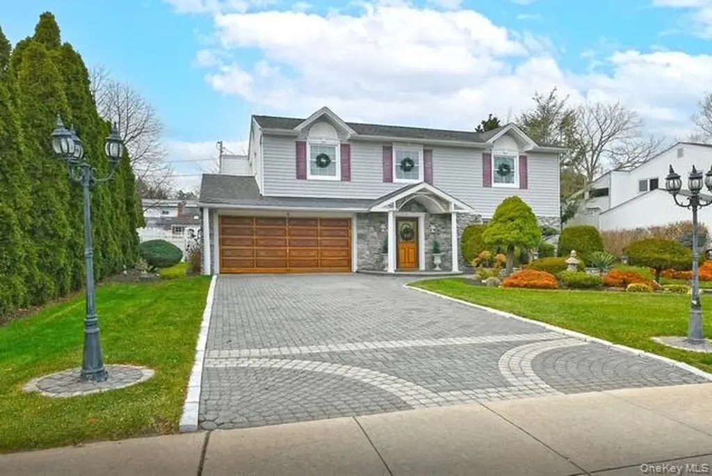 8 Brookstan Road Nesconset NY 11767