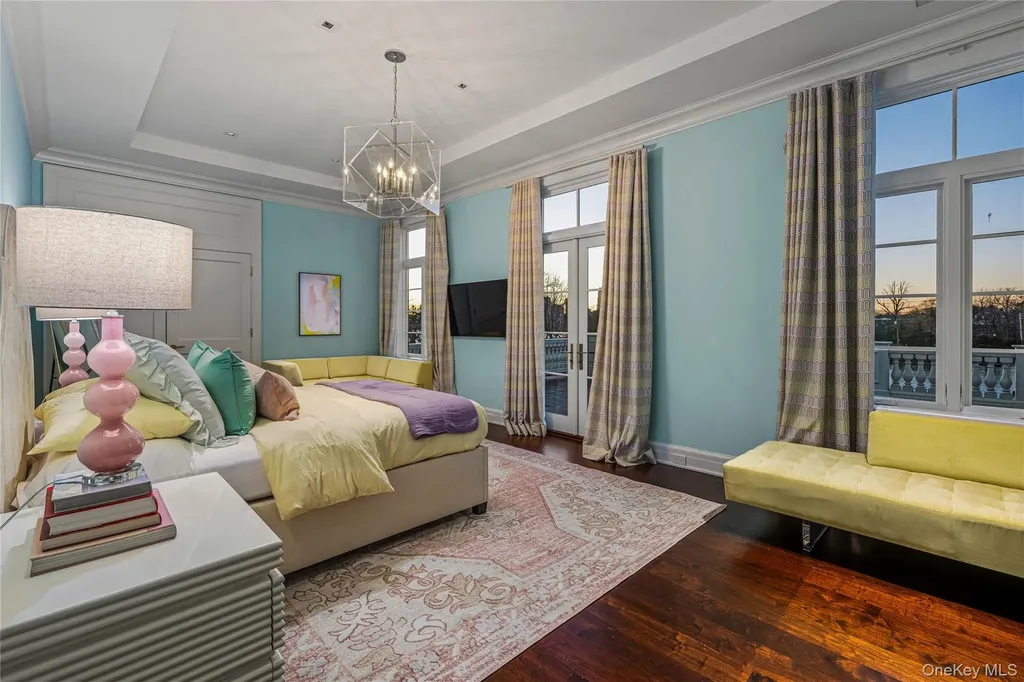 106 Premium Point New Rochelle NY 10801