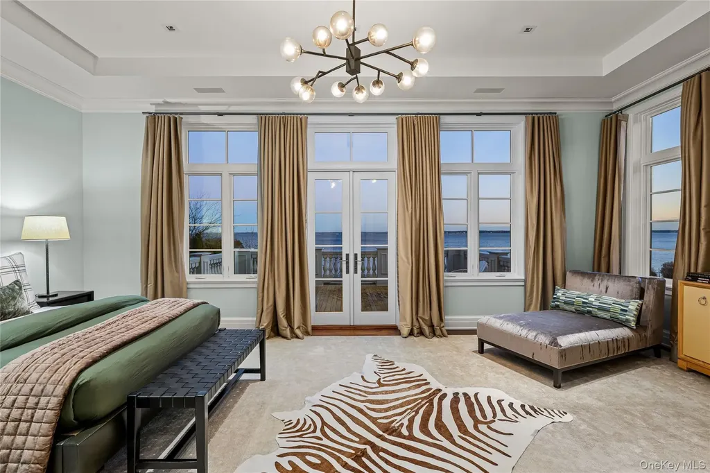 106 Premium Point New Rochelle NY 10801