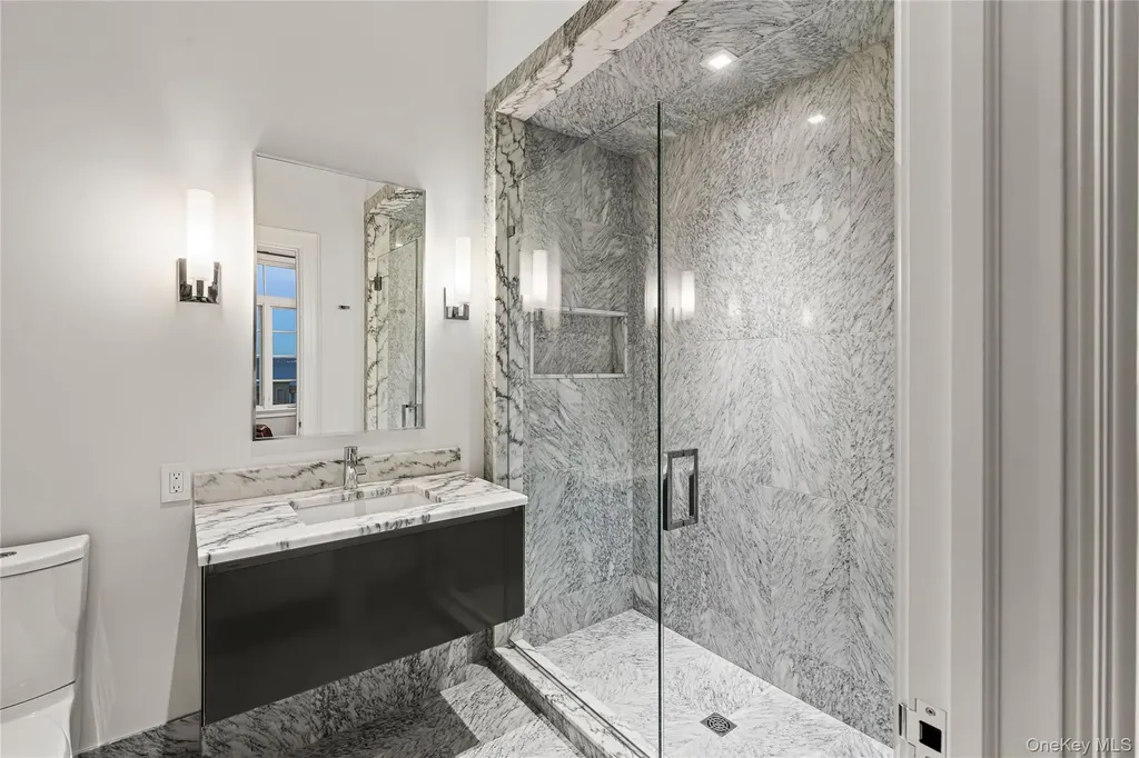 106 Premium Point New Rochelle NY 10801