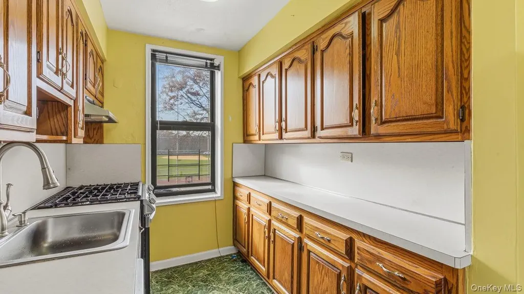 83-35 139 Street Briarwood NY 11435
