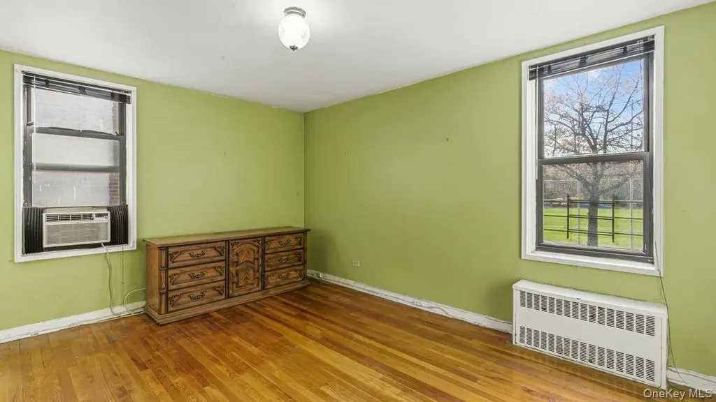 83-35 139 Street Briarwood NY 11435