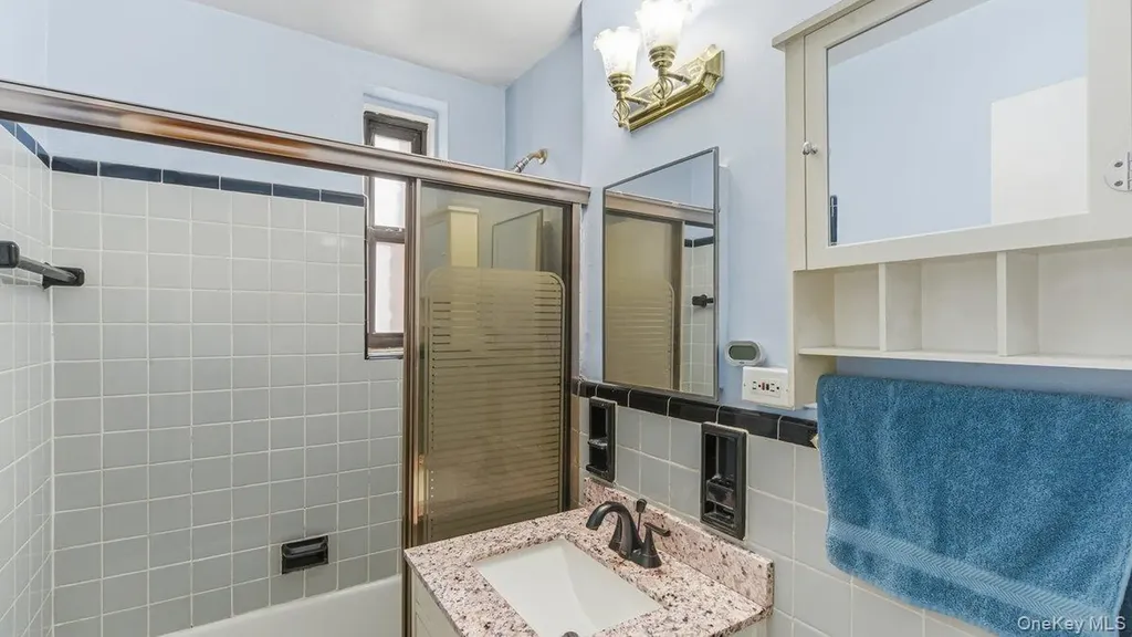 83-35 139 Street Briarwood NY 11435