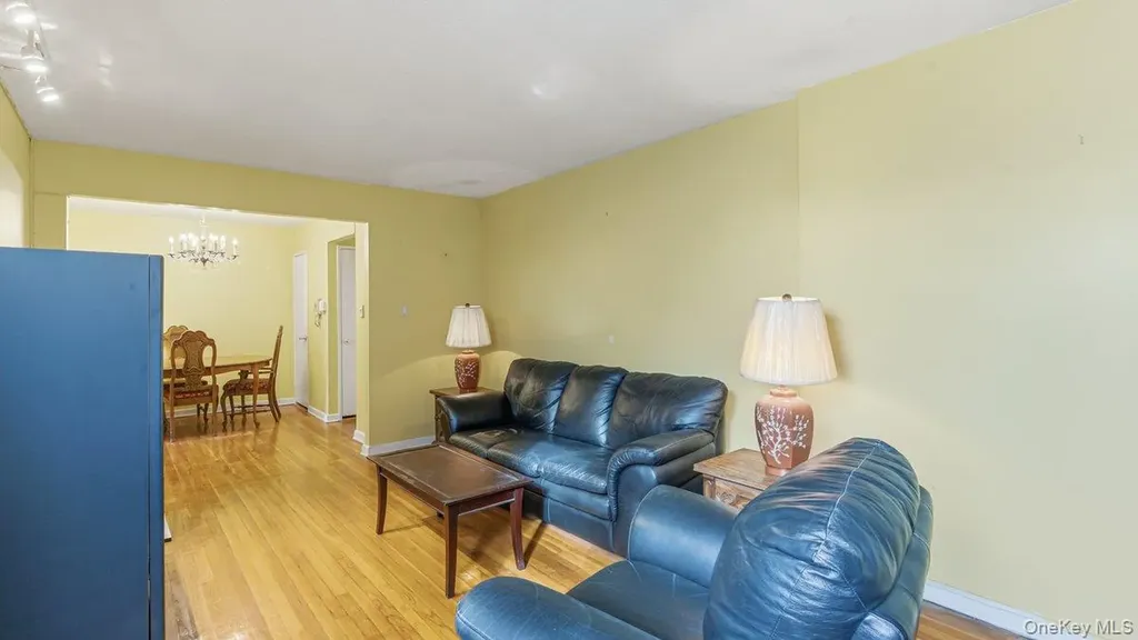 83-35 139 Street Briarwood NY 11435
