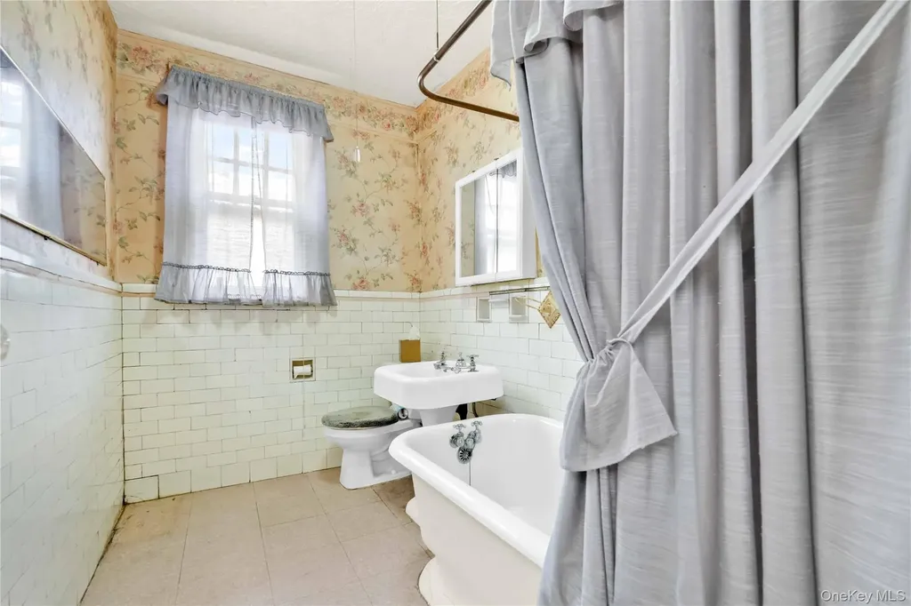 62-63 60th Drive Maspeth NY 11378