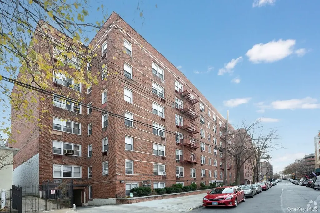 3520 Tryon Avenue Bronx NY 10467