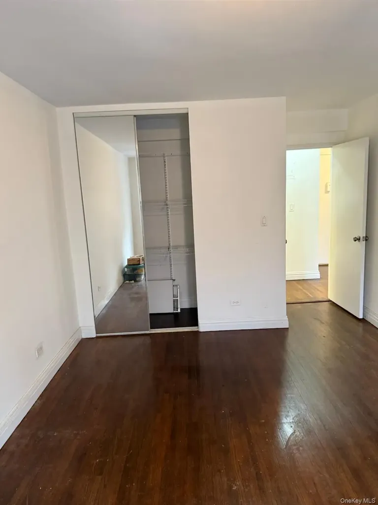 3520 Tryon Avenue Bronx NY 10467