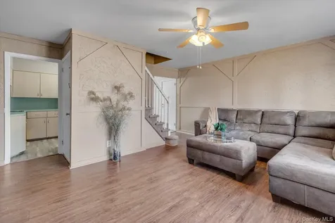 1392 Manor Lane Bay Shore NY 11706