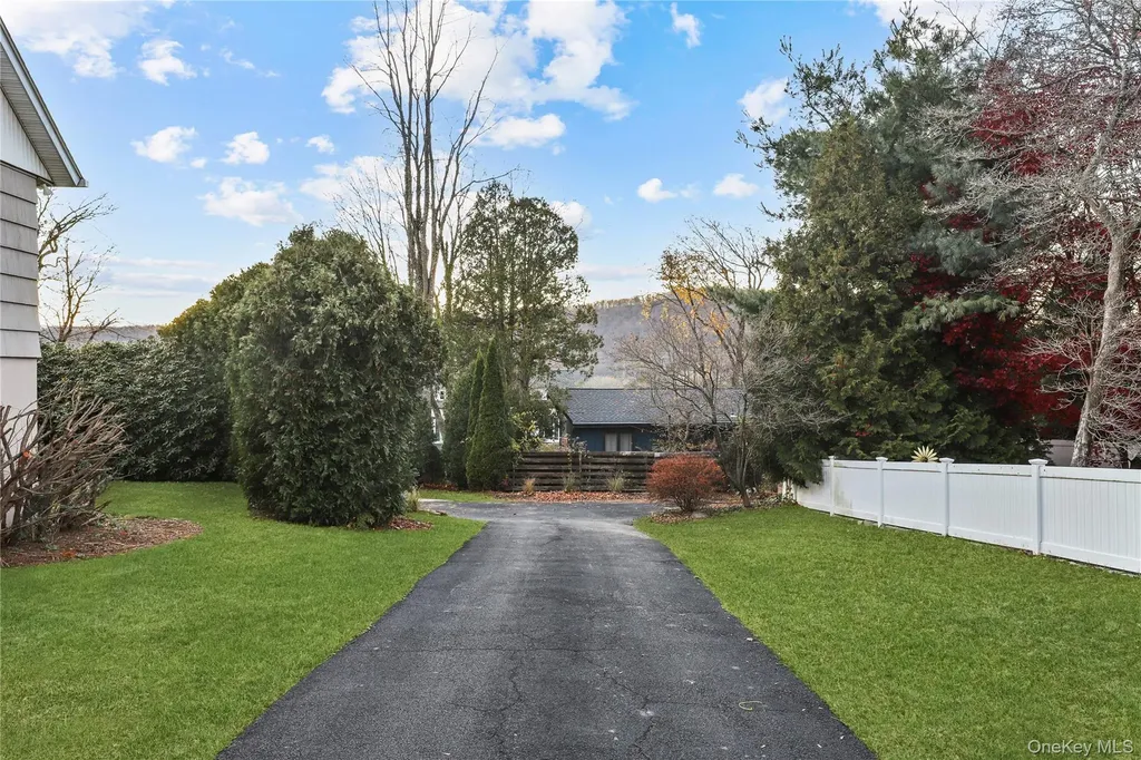 350 Commerce Street Hawthorne NY 10532