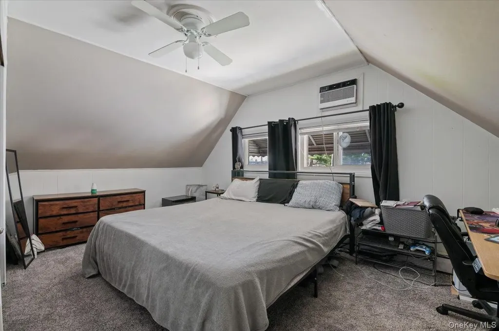 341 Red Maple Drive S Wantagh NY 11793