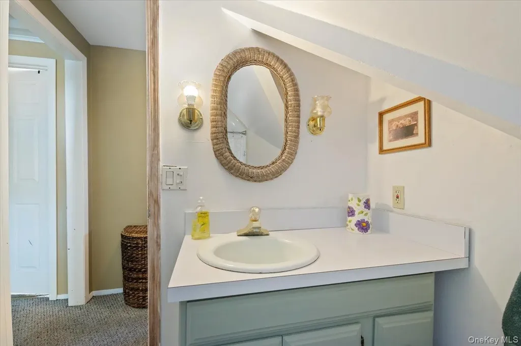 341 Red Maple Drive S Wantagh NY 11793