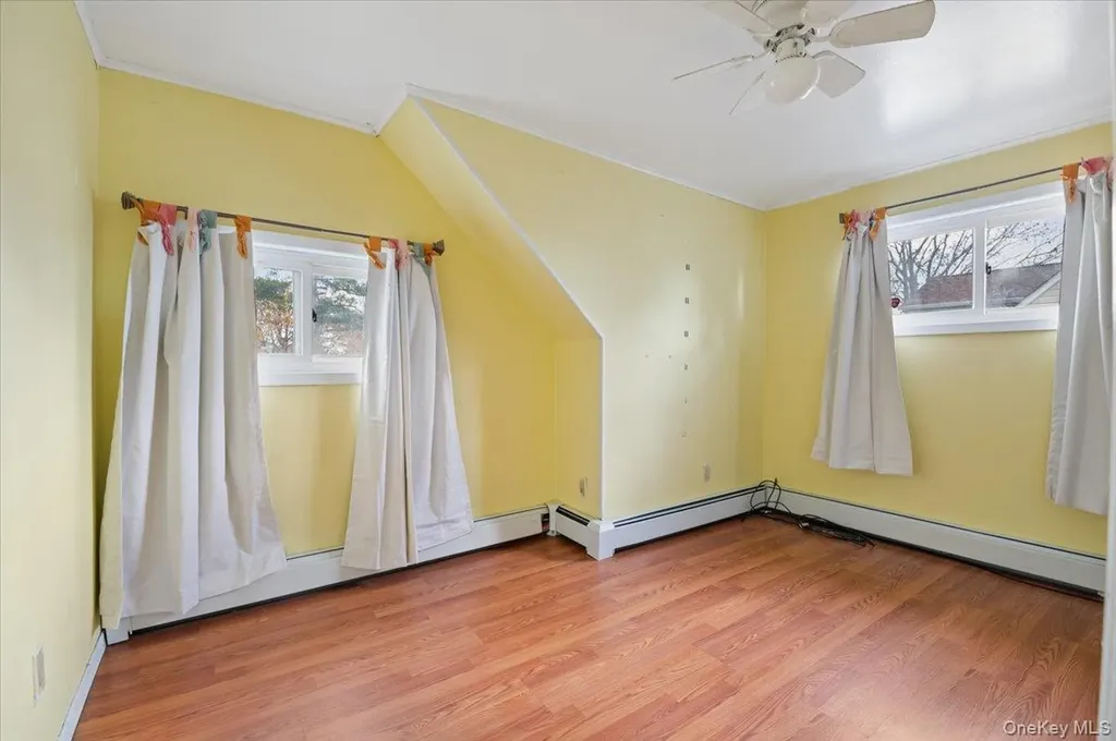 341 Red Maple Drive S Wantagh NY 11793