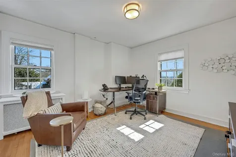 986 Plymouth Street Pelham NY 10803