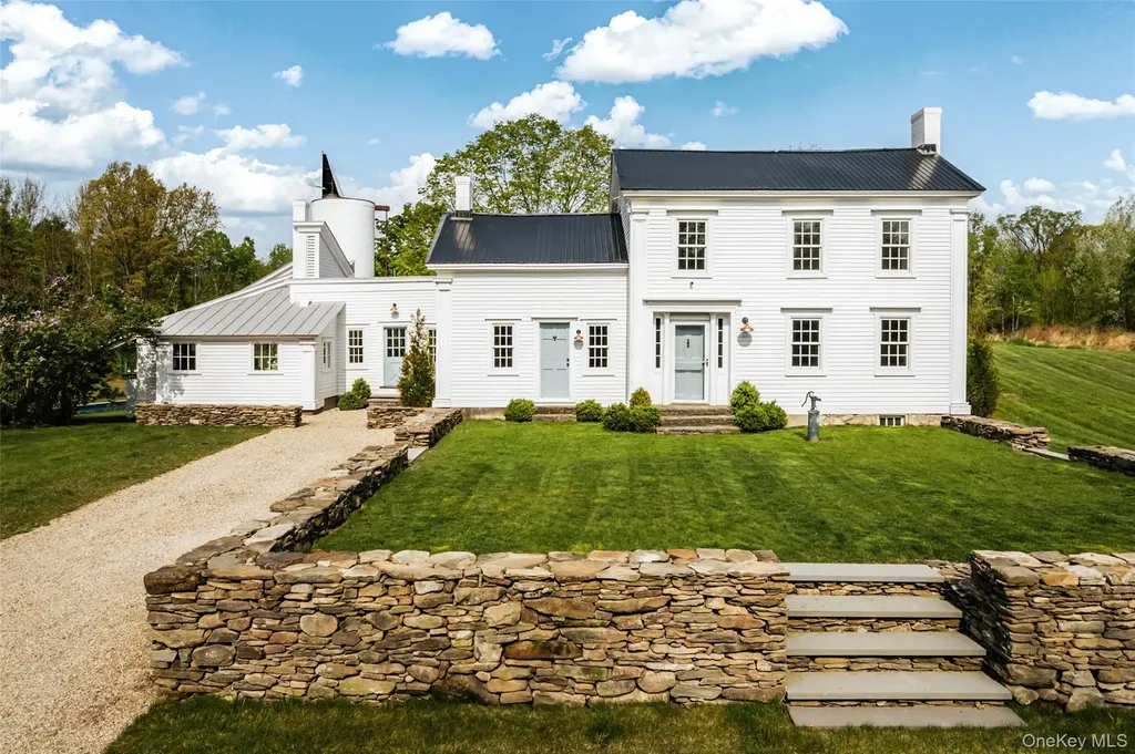 433 Rapp Road Kinderhook NY 12184