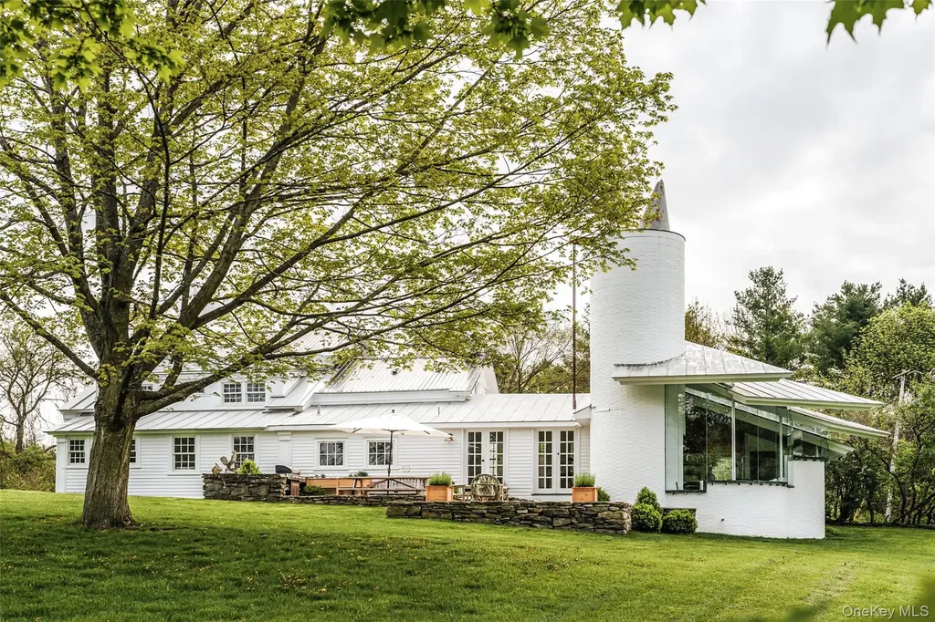 433 Rapp Road Kinderhook NY 12184