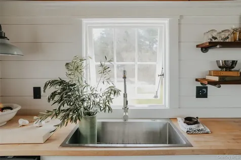 433 Rapp Road Kinderhook NY 12184