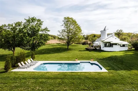 433 Rapp Road Kinderhook NY 12184