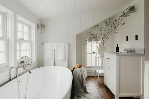 433 Rapp Road Kinderhook NY 12184