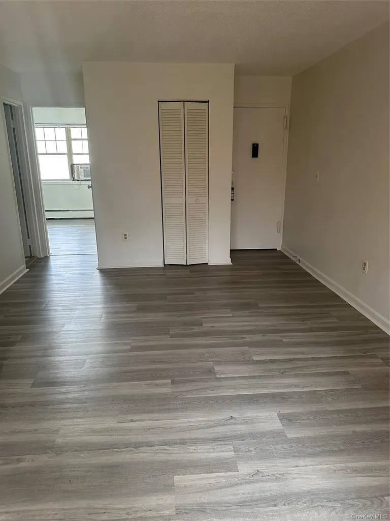 603 Barclay Manor Newburgh NY 12550