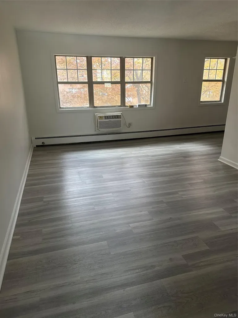 603 Barclay Manor Newburgh NY 12550