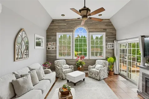 2490 Orange Street Bellmore NY 11710