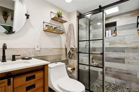 2490 Orange Street Bellmore NY 11710