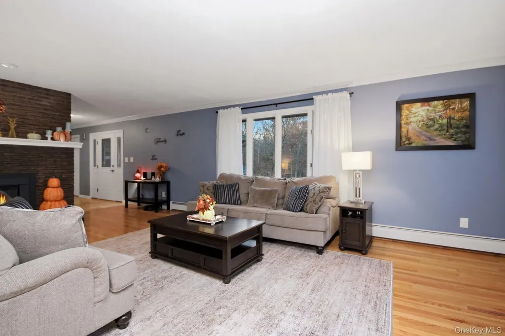 157 Roosevelt Road Hyde Park NY 12538