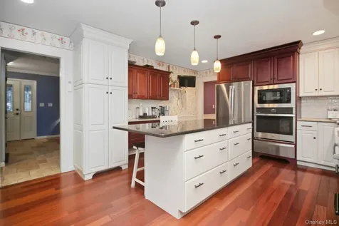 157 Roosevelt Road Hyde Park NY 12538