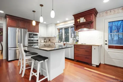 157 Roosevelt Road Hyde Park NY 12538