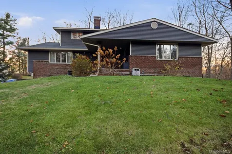 157 Roosevelt Road Hyde Park NY 12538