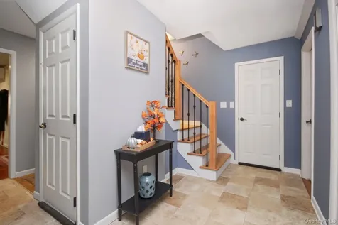 157 Roosevelt Road Hyde Park NY 12538