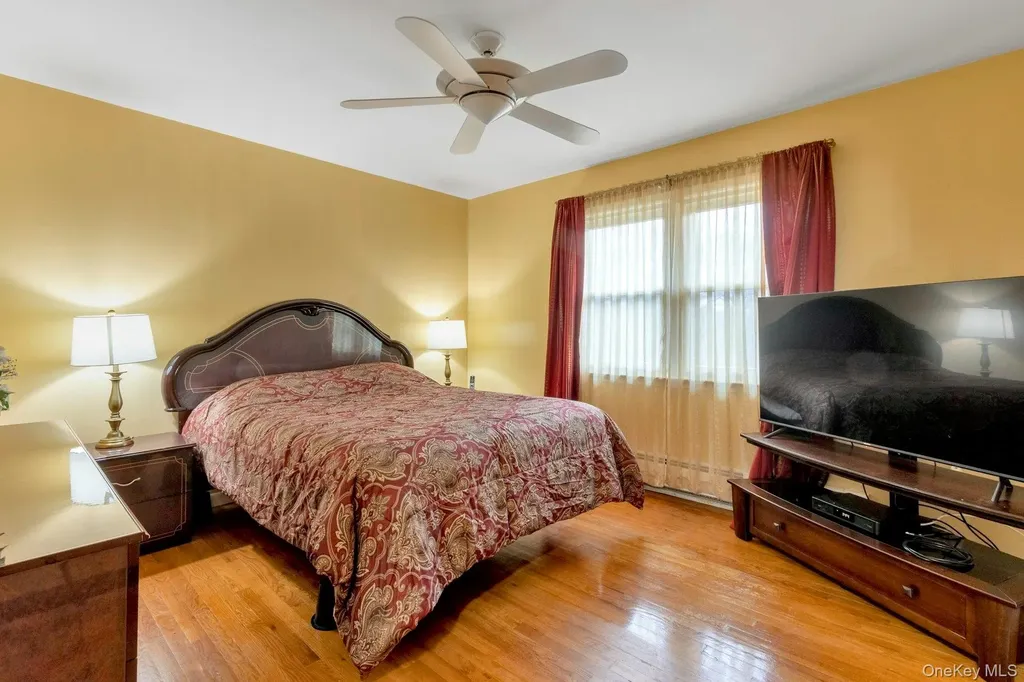 44 Greenridge Way Spring Valley NY 10977