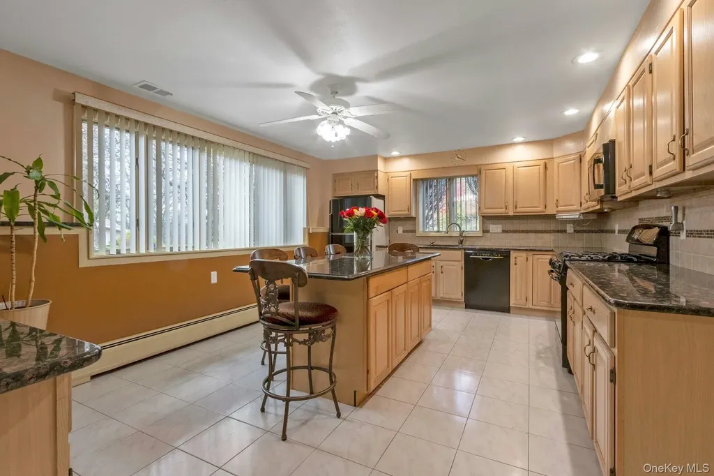 44 Greenridge Way Spring Valley NY 10977
