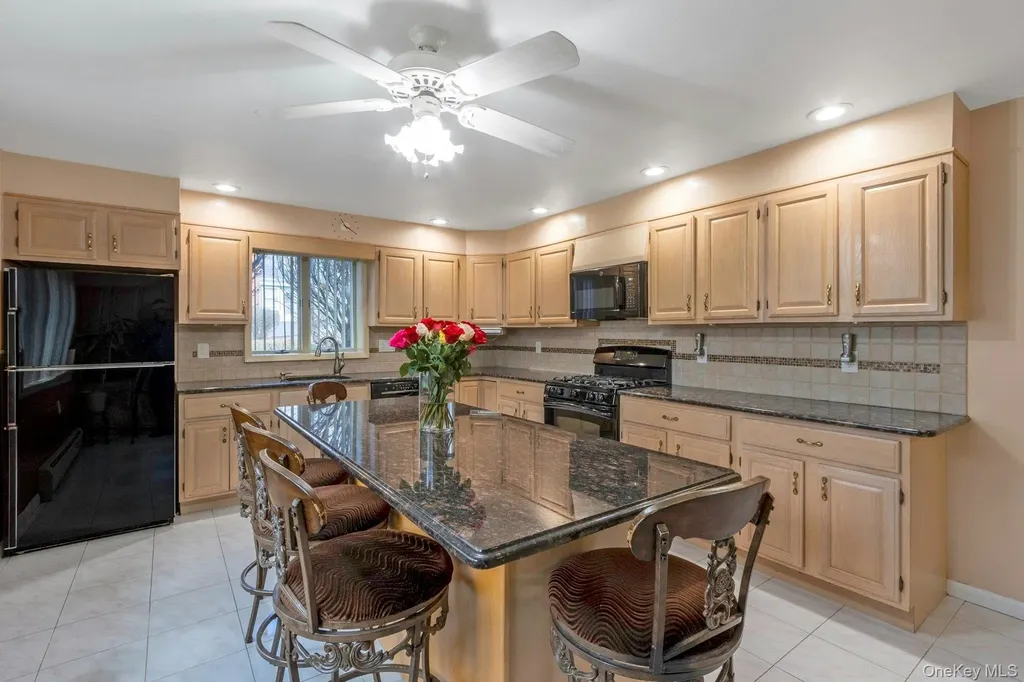 44 Greenridge Way Spring Valley NY 10977
