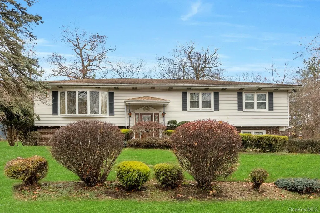 44 Greenridge Way Spring Valley NY 10977