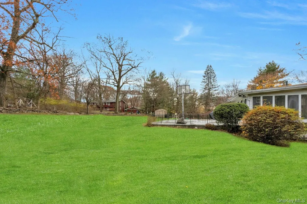44 Greenridge Way Spring Valley NY 10977