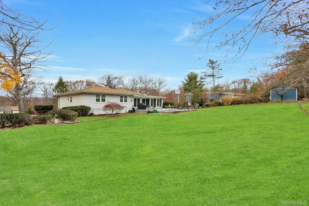 44 Greenridge Way Spring Valley NY 10977