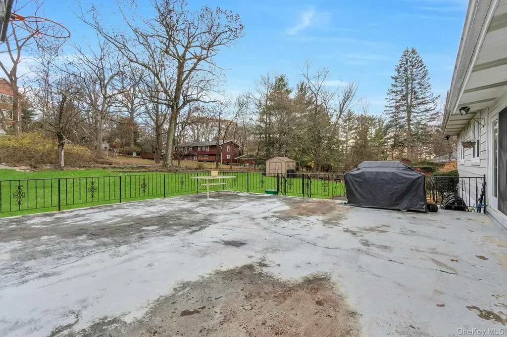 44 Greenridge Way Spring Valley NY 10977