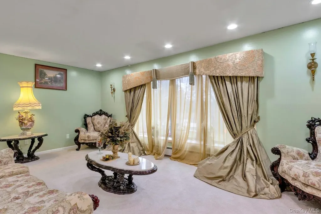 44 Greenridge Way Spring Valley NY 10977