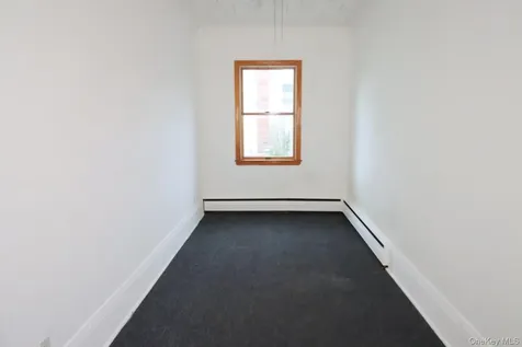 156 Oak Street Amityville NY 11701