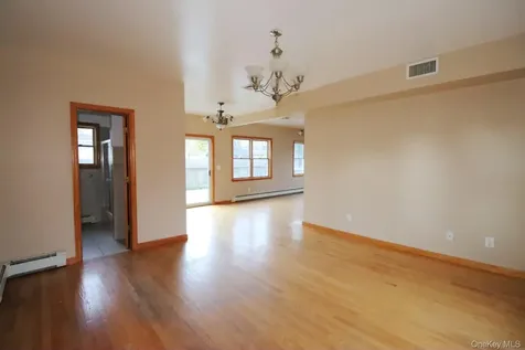 156 Oak Street Amityville NY 11701