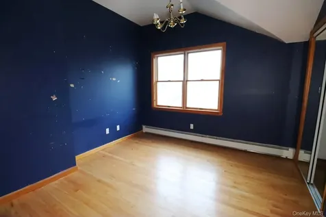 156 Oak Street Amityville NY 11701