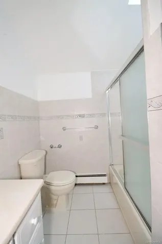 156 Oak Street Amityville NY 11701